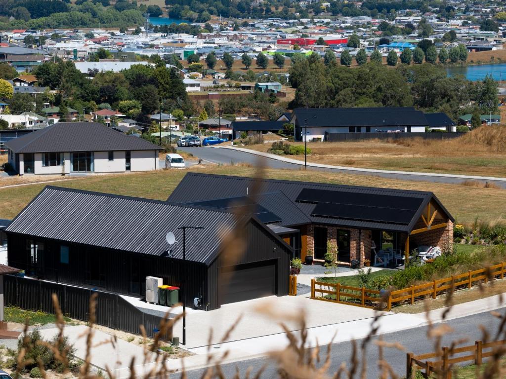 Piwakawaka Suite, Balclutha