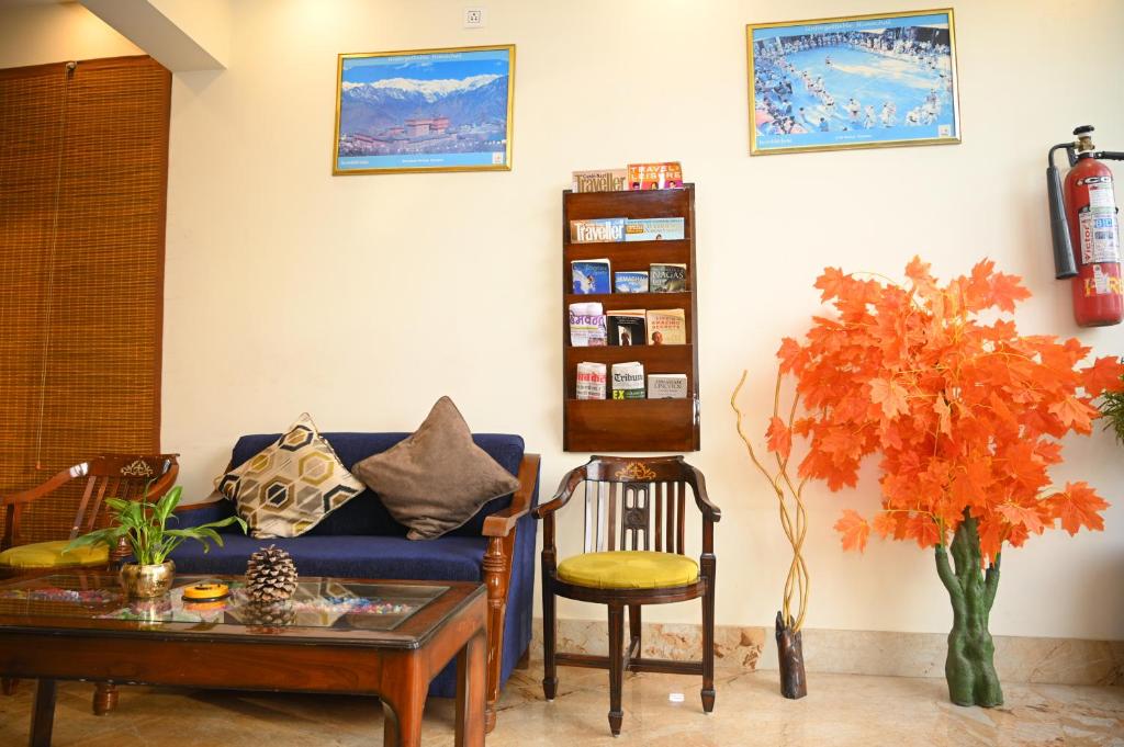 Hotel Guru Surbhi photo