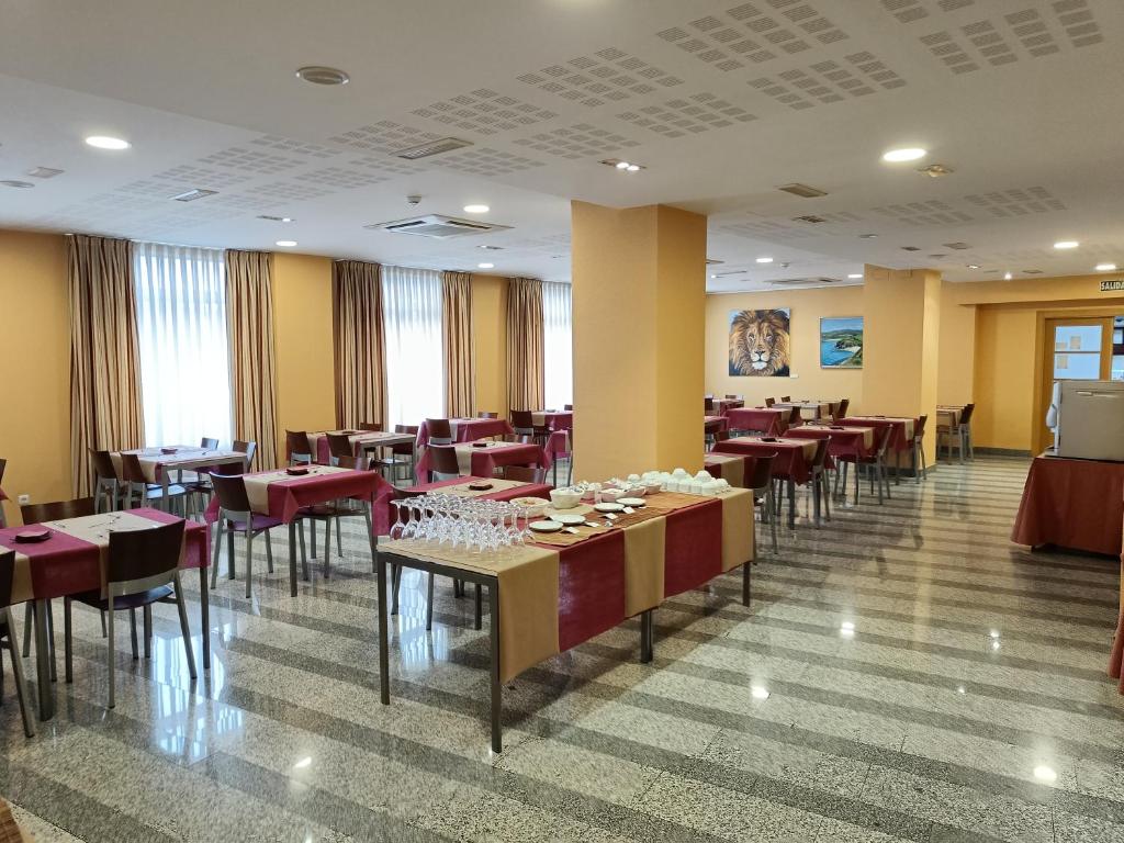 Hotel Palacio Congresos photo