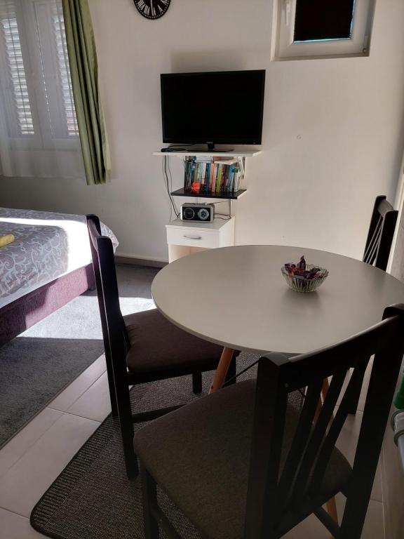 Apartmani Irena photo