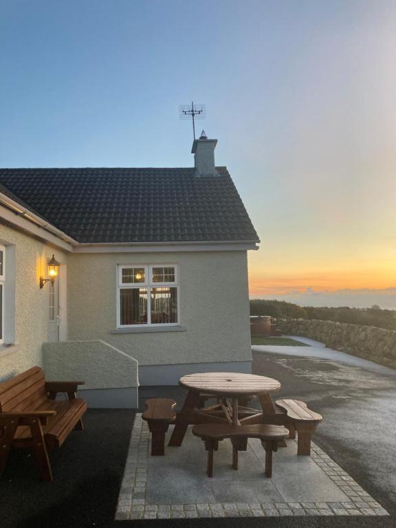 Carrick Lodge Mourne Mountains photo