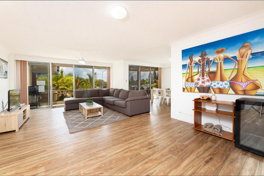 Sandbar 103, Forster