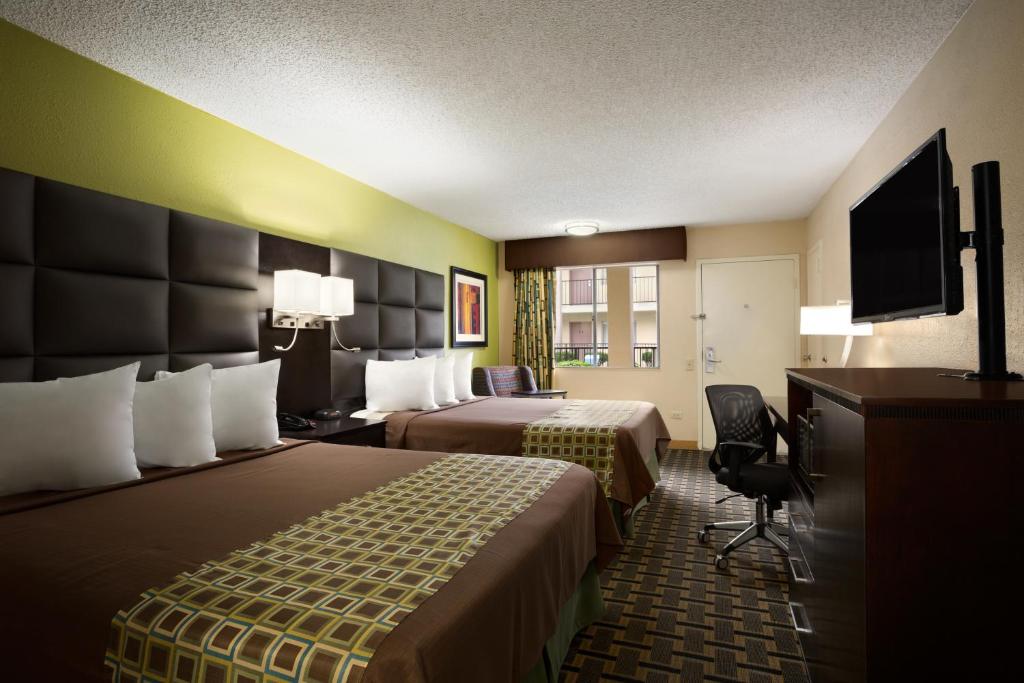 Days Inn By Wyndham Dallas Irving Market Center Photo 14