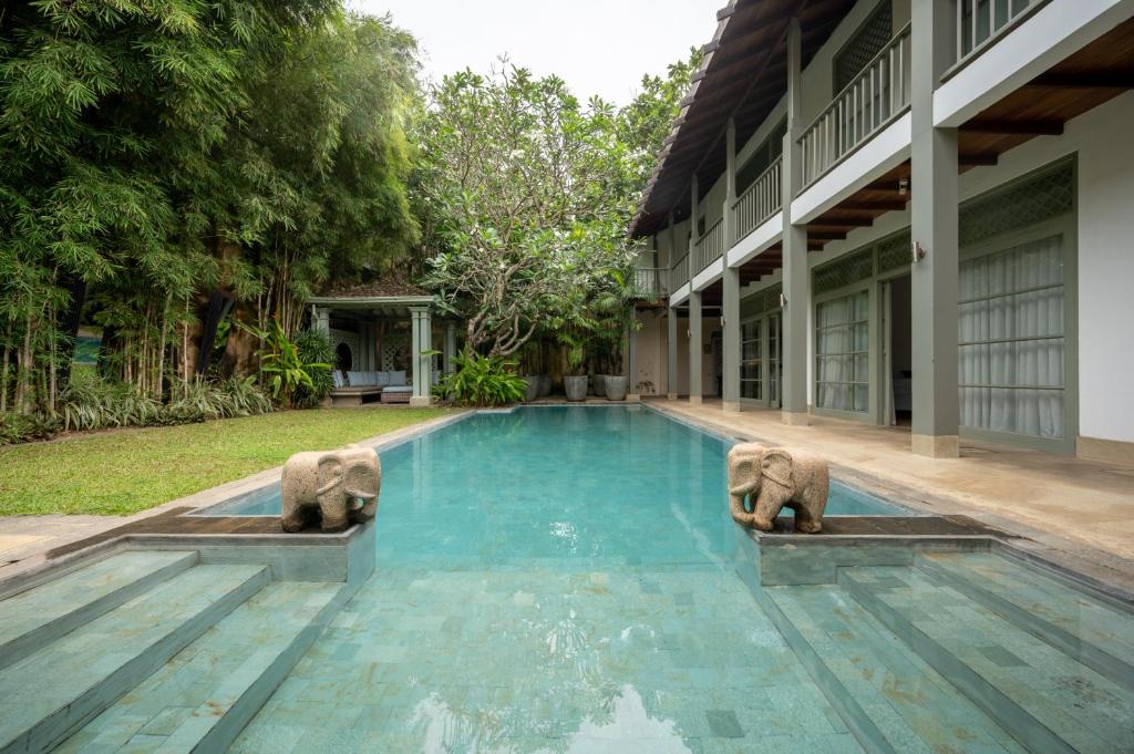 41 Lighthouse Street, Galle