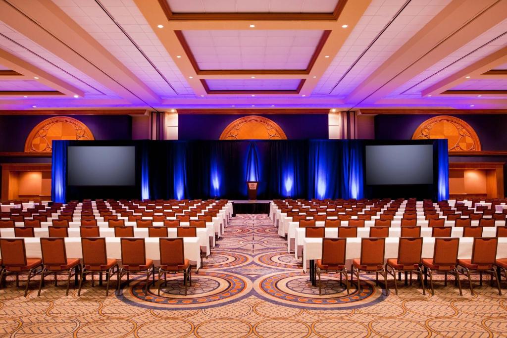 Tárgyalóterem/bálterem