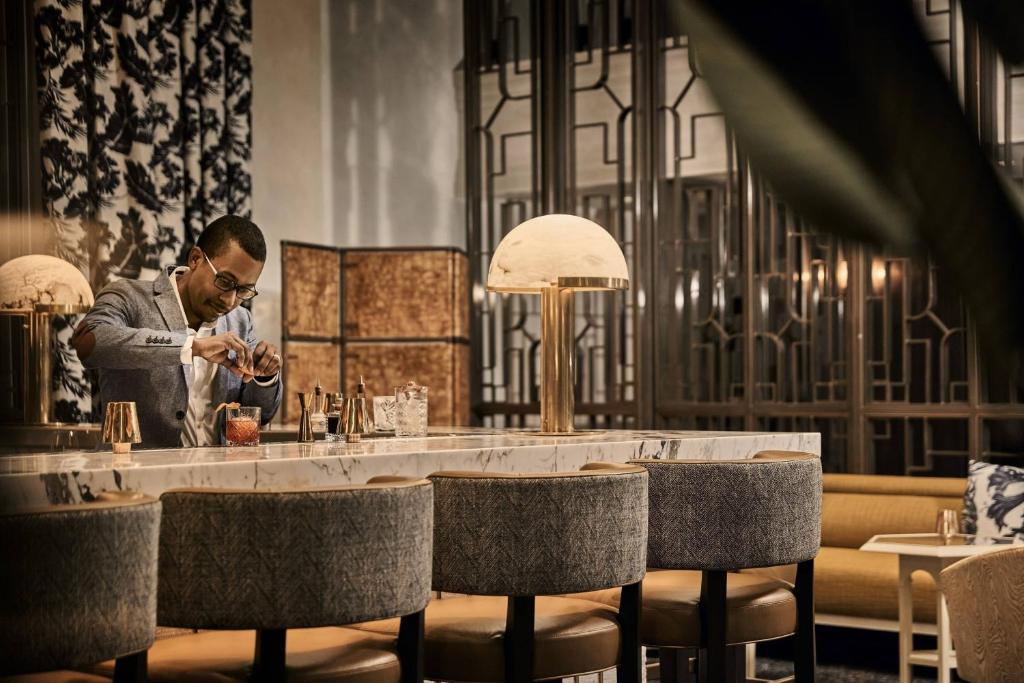 Bar/lounge
