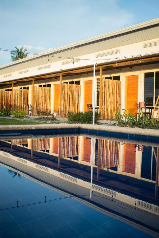 Manta Dream Dive Resort photo
