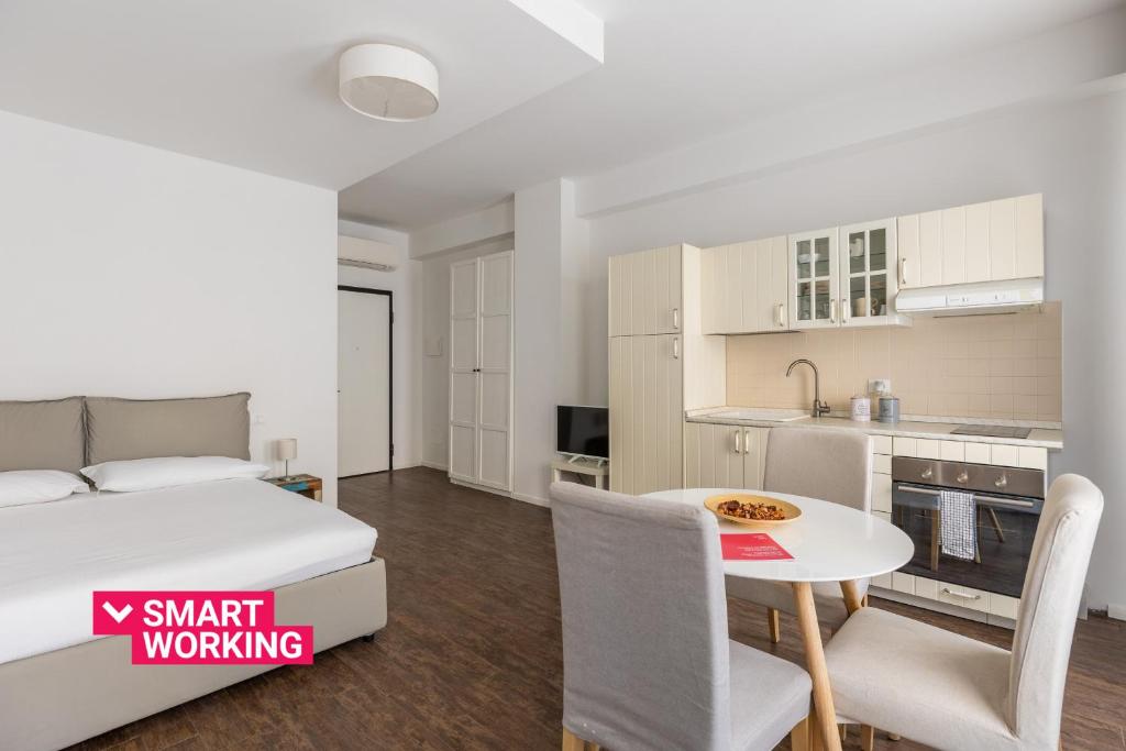 Largo Molina Studio III by Wonderful Italy, Boloňa