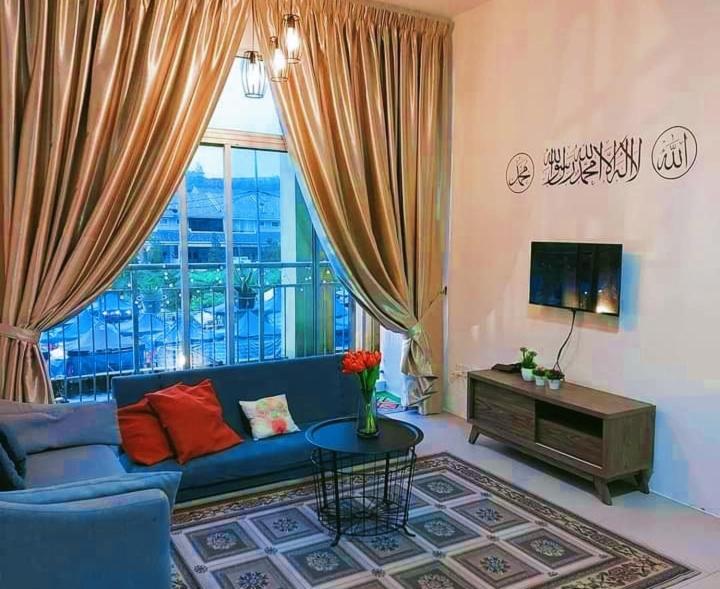 Aireesna Homestay Cameron Highland for MU5LlM only — Hotel in Cameron Highlands