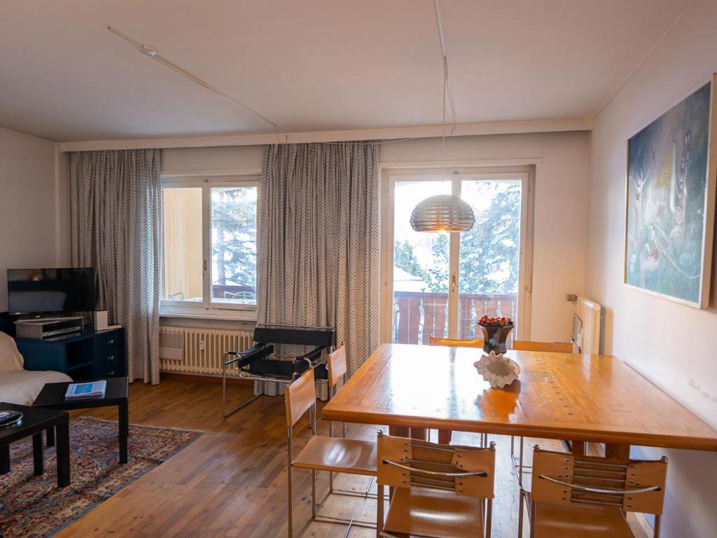 Apartment Chesa Romantica 17 by Interhome - 2