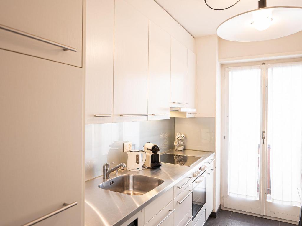 Apartment Chesa Romantica 17 by Interhome - 4