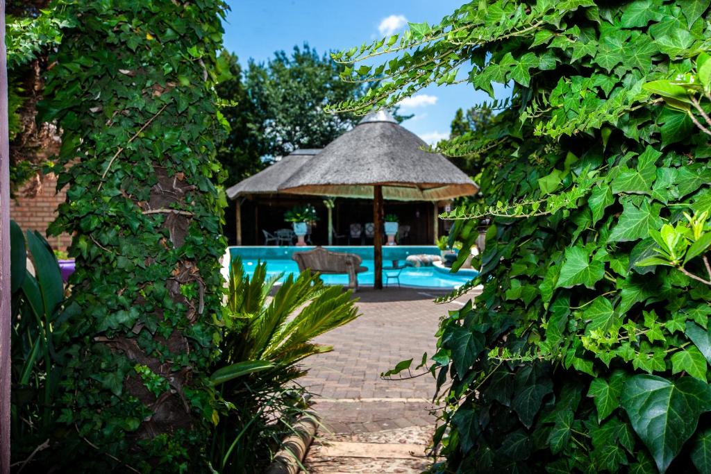 Invite Guest House photo