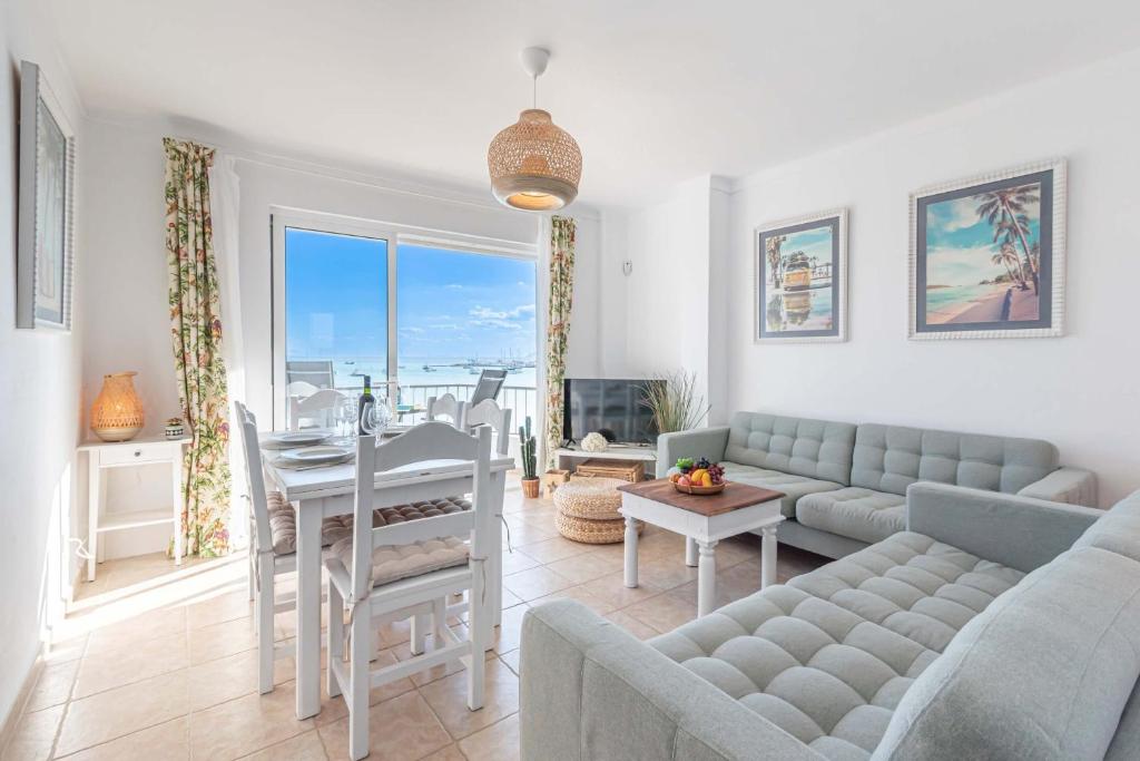 On The Beach Voramar by Sealand Villas - 4