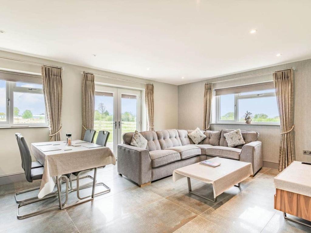 Mya Cottage, Wilpshire