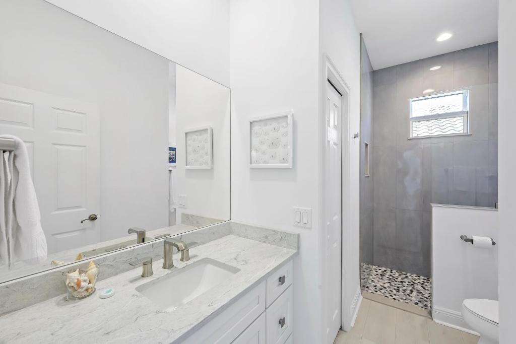 630 Kendall Drive photo