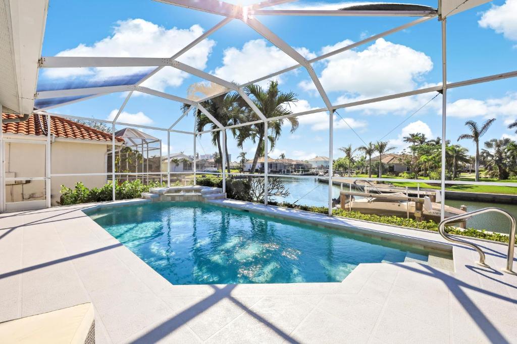 630 Kendall Drive photo