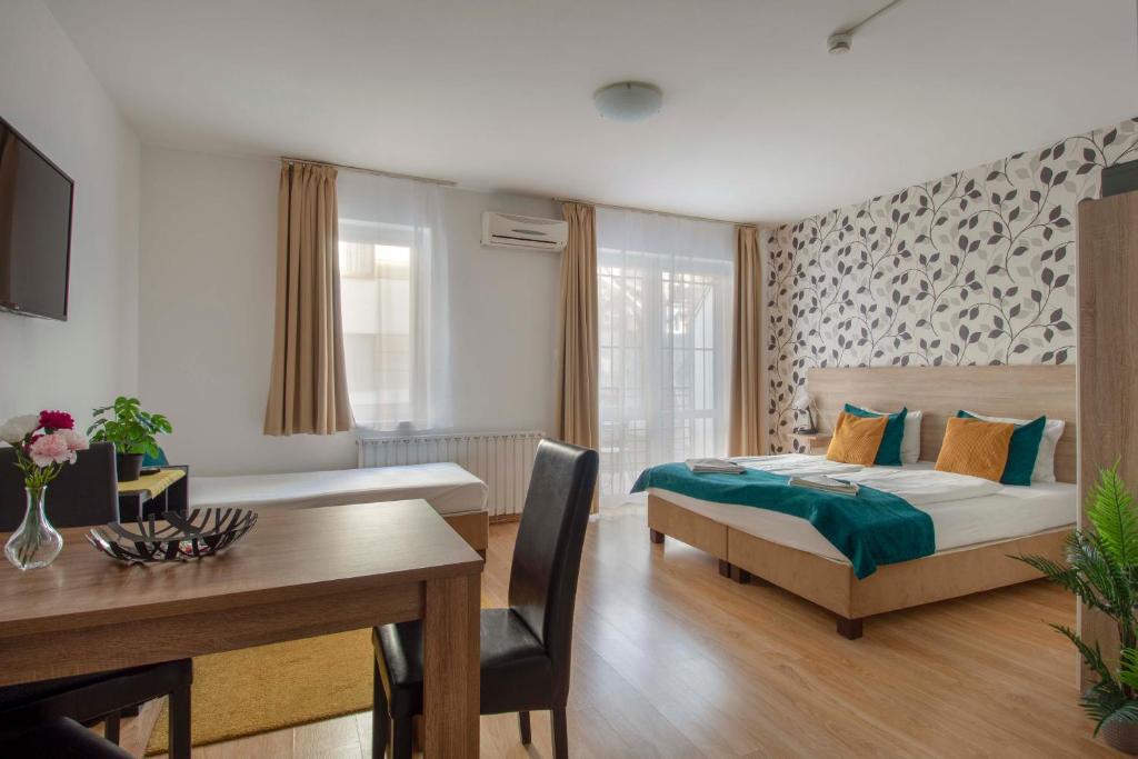Prince Apartments photo