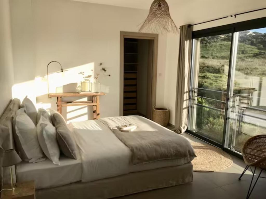 2 pièces vue mer à 3 min des plages, Propriano