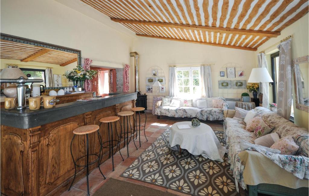 Stunning Home In Plascassier - 4