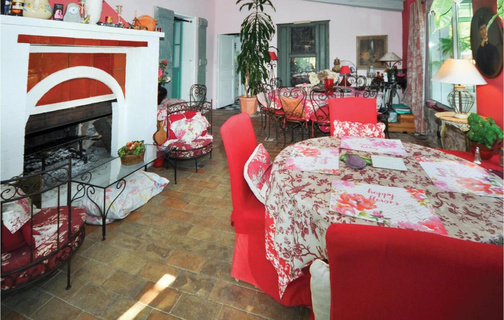 Stunning Home In Plascassier - 5