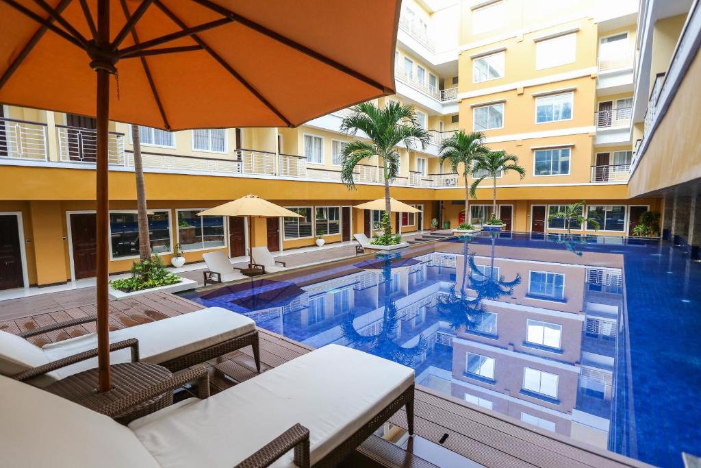Sylvia Hotel Premier Kupang photo