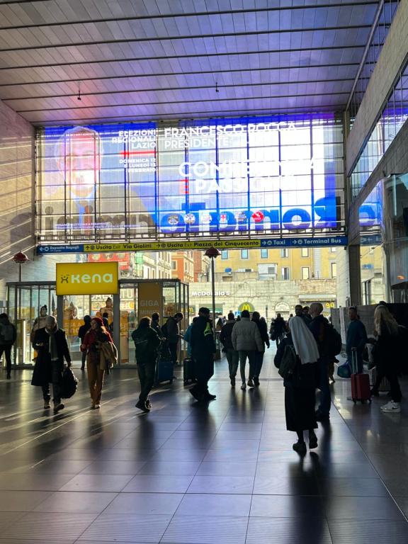 Termini station holidays - 3