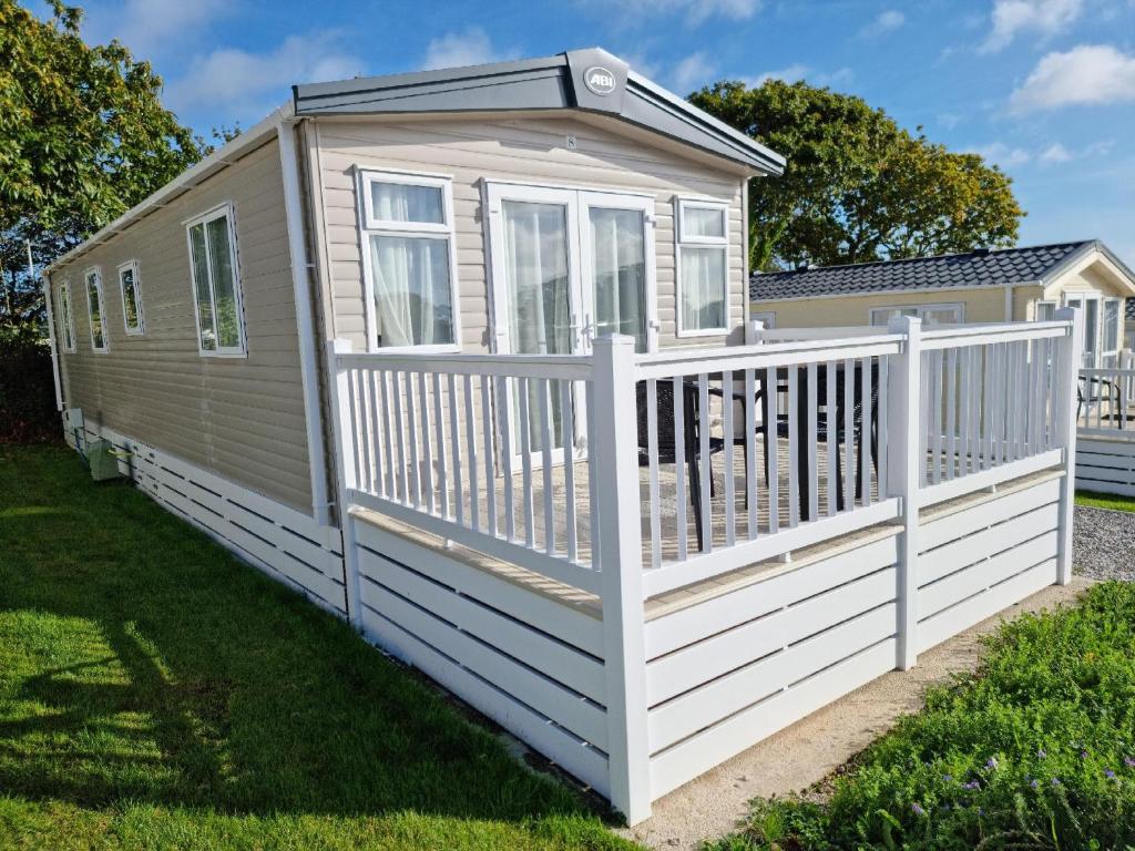 kingfisher 8 home new for 2023 in beautiful peaceful surroundings