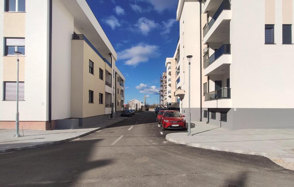 APARTMAN DERETIC - 2
