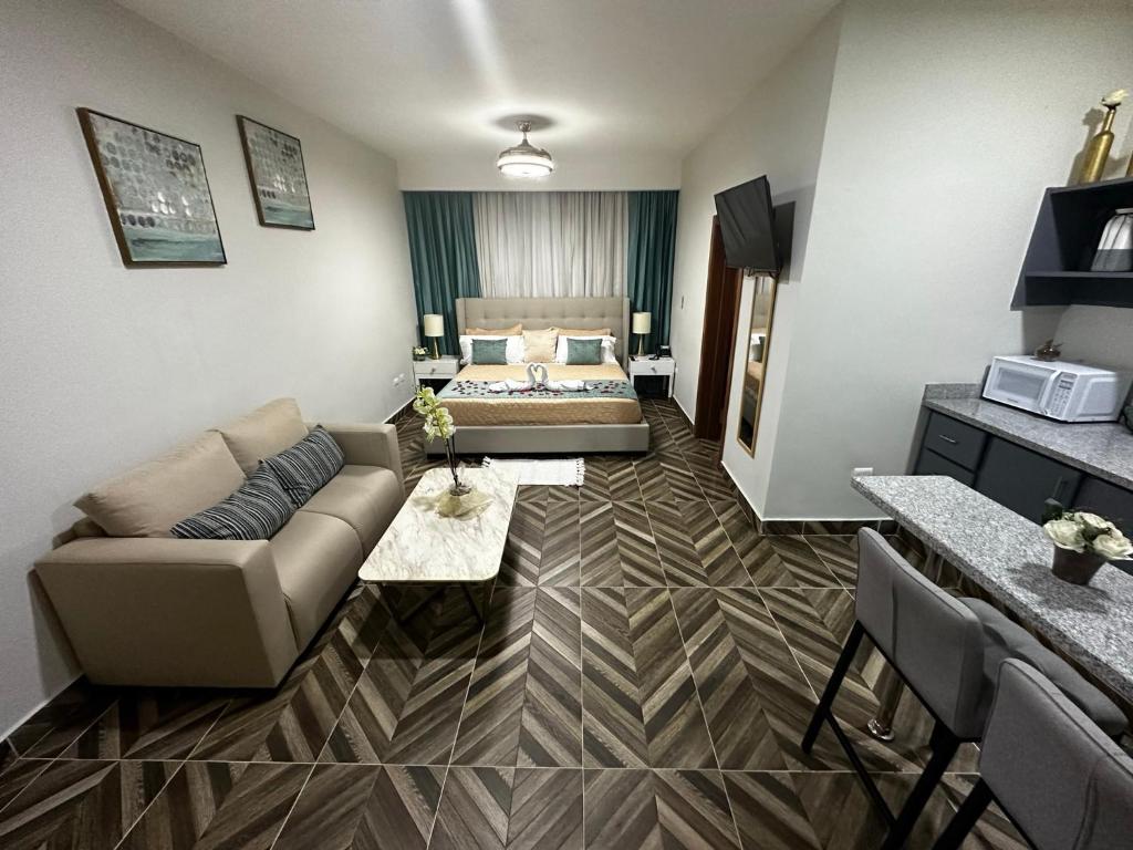 Hotel Monarca — Hotel in Higuey