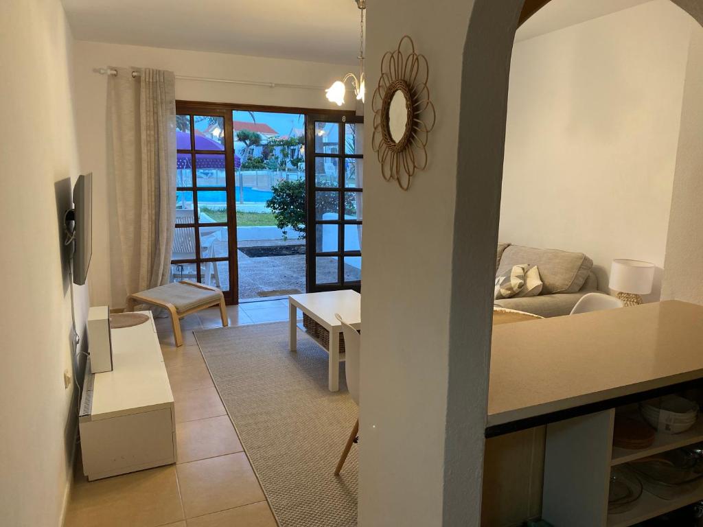 Estrella Del Mar 8. 1 Bedroom Villa with Pool and Gardens 300 metres from the beach - 3