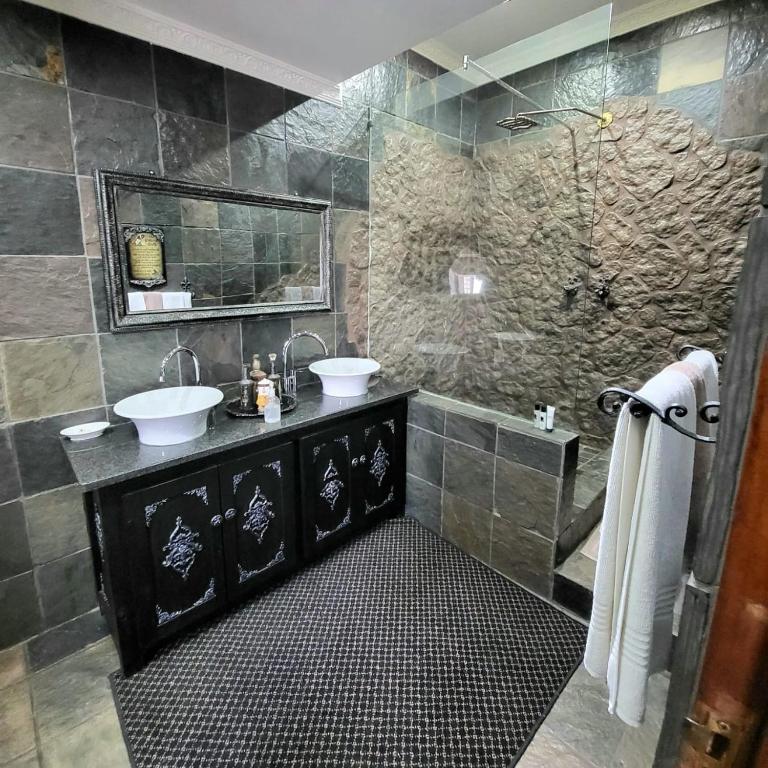Excalibur Boutique Hotel photo