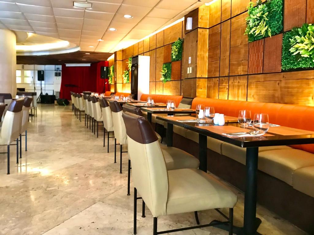 ラジャ パーク ホテル (Rajah Park Hotel) レストラン