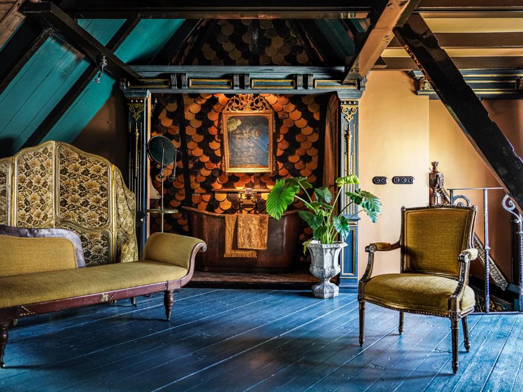 Private and chique Salon de Franz, Amsterdam