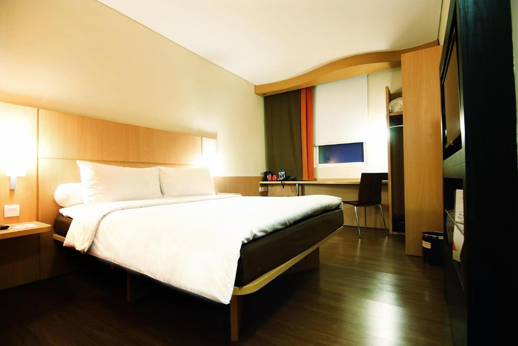ibis Surabaya City Center Hotel