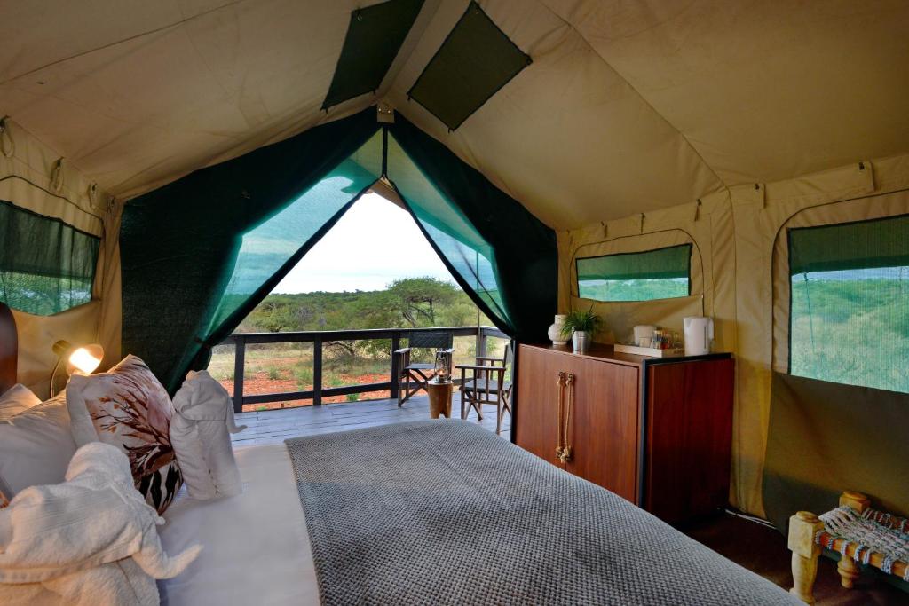 Tshukudu Game Lodge photo