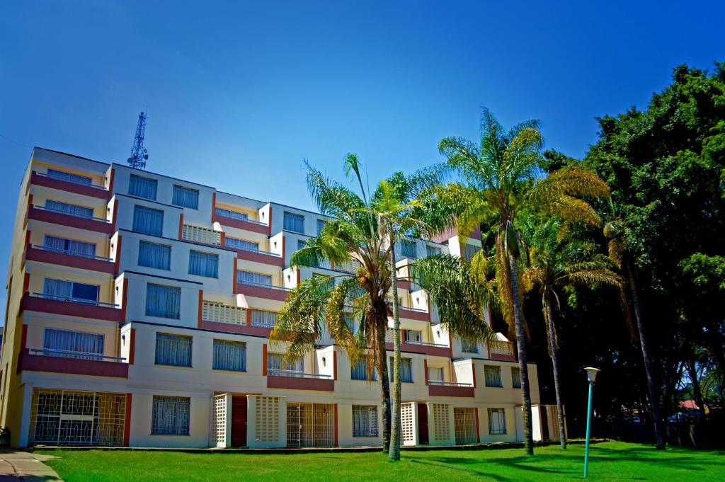 Norfolk Towers Apartment photo