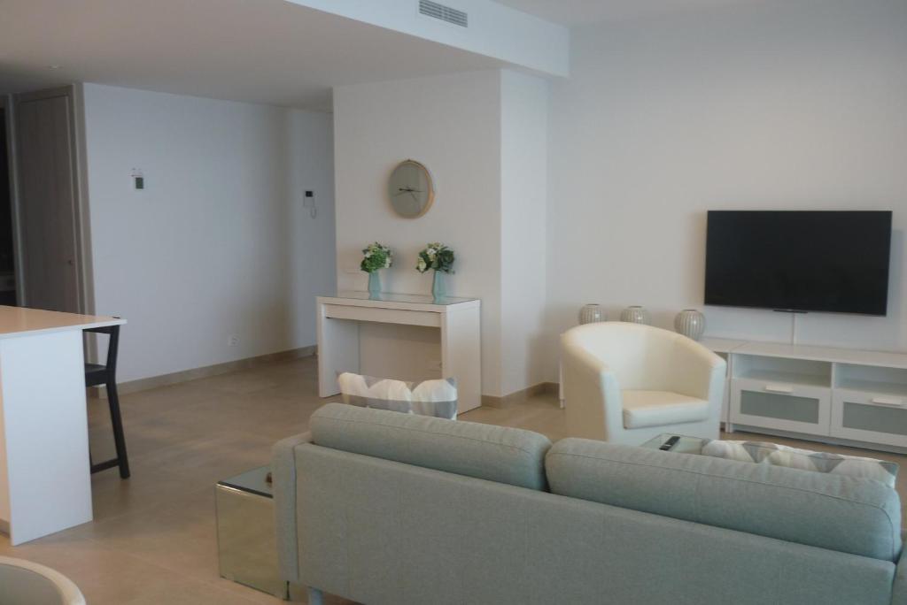 Luxury Sea View Apt Fuengirola Seafront - 5