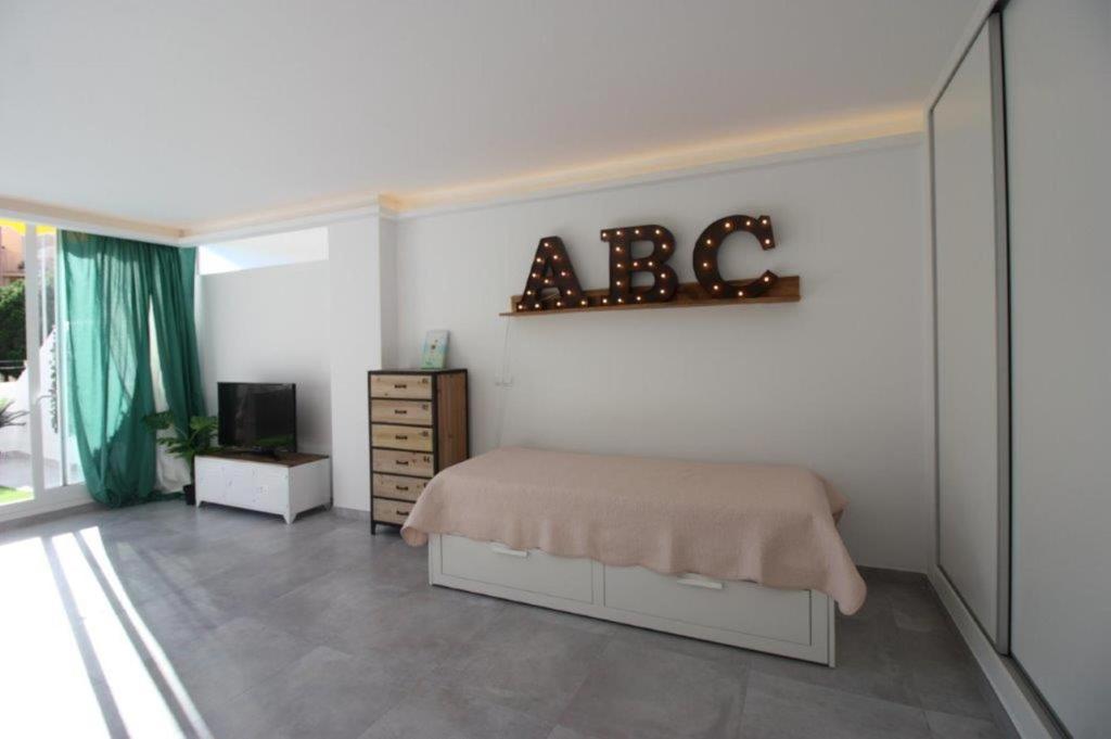 Walking Distance to beach Torreblanca Rio Sol - 2