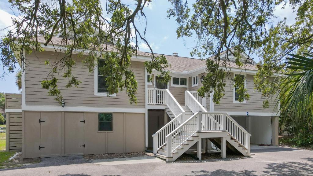 360 Wahoo Dr, Fripp Island