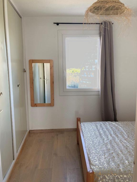 Etoile dorée, vue mer, plage, clim, commerces, 3 étoiles - 5