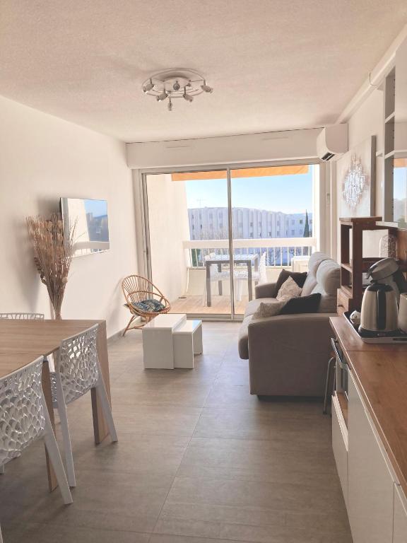 Etoile dorée, vue mer, plage, clim, commerces, 3 étoiles - 2
