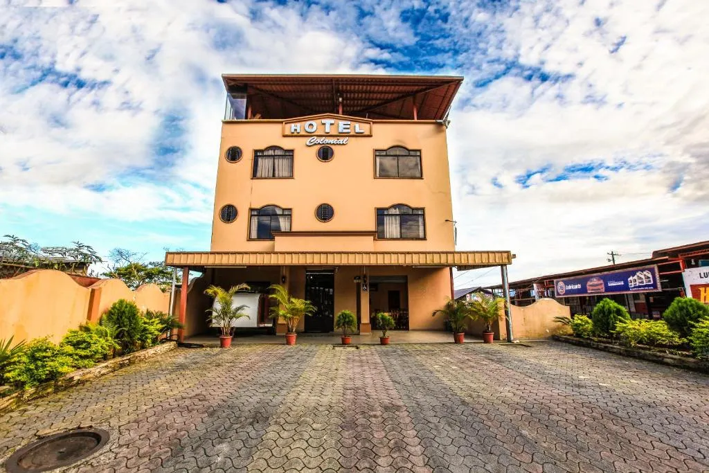 Hotel Colonial, hotel in Puyo