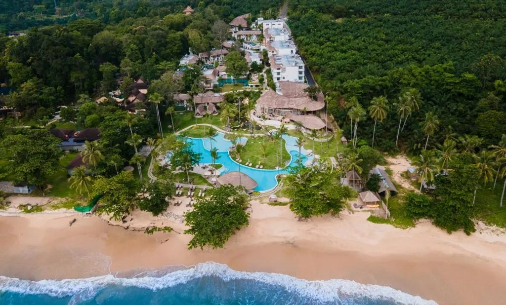 Eden Beach Khaolak Resort and Spa A Lopesan Collection Hotel - SHA Extra Plus，位于蔻立的酒店