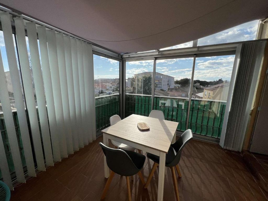 T2 Climatisé, Loggia Ensoleillée, Parking Privé, à 550m de la Plage - Valras-Plage - FR-1-701-54 - 3