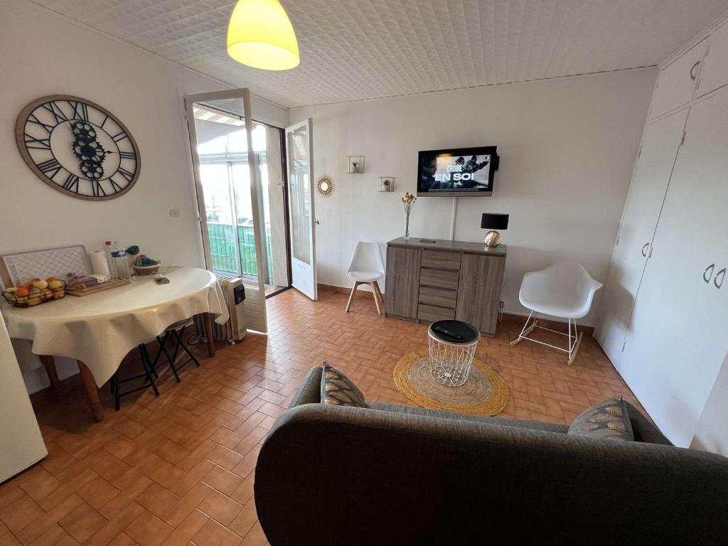 T2 Climatisé, Loggia Ensoleillée, Parking Privé, à 550m de la Plage - Valras-Plage - FR-1-701-54 - 5