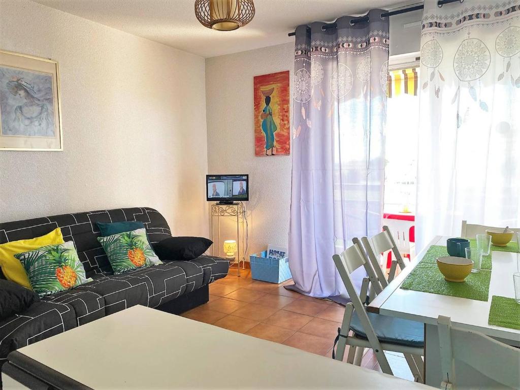 Studio au Lavandou, Proche Plage, Terrasse, Parking Privatif, 4 Couchages - FR-1-251-236 - 2