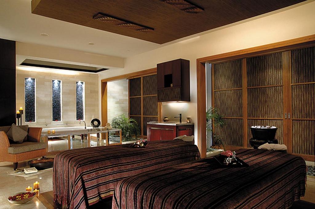 Surabaya Shangri-La Surabaya Additional