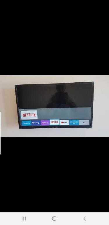 NEW CHEAP PRIVATE ROOM, KITCHEN , OVERWIEUW sea,TRAM on spot, 12 minutes from nice train station with tram , beach in 17 min tram , CHAMBRE PRIVÉE pas cher, cuisine équipée , tram sur place, APERÇU mer, 12 min de la gare de Nice avec le tram, 17 min plage - 4