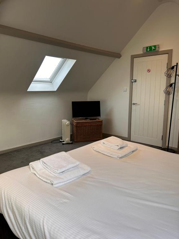 The Reynard Rooms @The Fox Inn photo