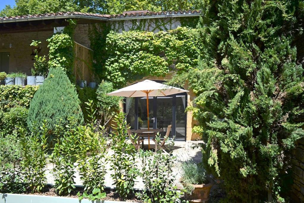 Gîte maison en pierre entre le Lot et la Dordogne